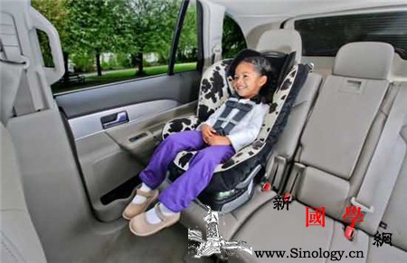 如何使用汽车安全座椅?宝宝乘车安全须知_座椅-宝宝-汽车-宽松-