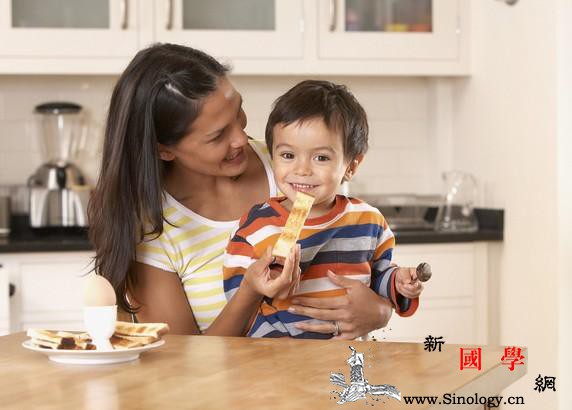 如何让孩子养成不挑食的好习惯_豆豆-挑食-零食-习惯-