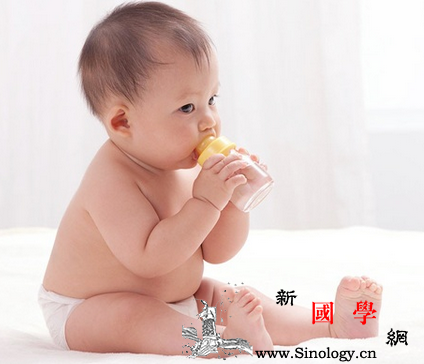 新生儿黄疸多喝水有利于“退黄”_胆红素-黄疸-摄入-点水-