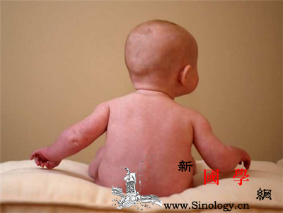 新生儿发烧有什么症状针对三种程度发烧状况的_降温-症状-宝宝-冰袋-