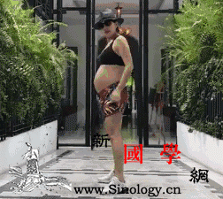 地表最强孕妇ELLA水中产子真的没那么疼吗_西葫芦-分娩-浴缸-水中-