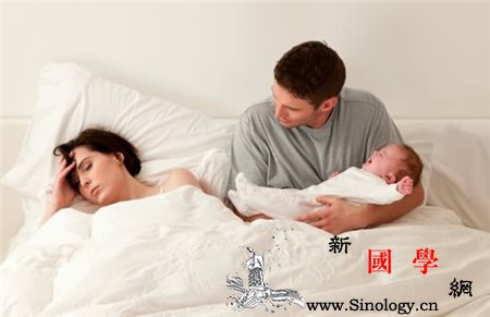 育儿不容易哪些是新手父母常见担忧?_母乳-担心-宝宝-脐带-