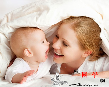 足月儿与早产儿的外观特点_足月-需要量-早产儿-阴囊-