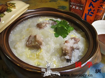 儿童营养粥食谱之萝卜排骨粥_姜片-青葱-排骨-调味料-