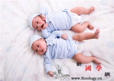 同卵双胞胎可以顺产吗_胎位-顺产-剖腹产-双胞胎-