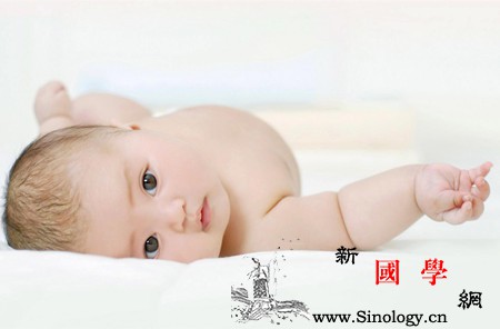 什么是新生儿腹泻_酸臭-排便-母乳-腹泻-