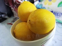 蜂蜜柠檬片_柠檬茶-刷洗-冲水-蜂蜜-