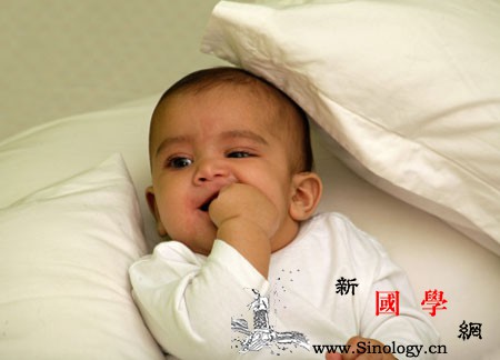 新生儿鼻塞呼吸急促怎么办_囟门-鼻塞-通气-急促-
