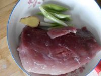 肉松_主料-花椒-酱油-捞出-