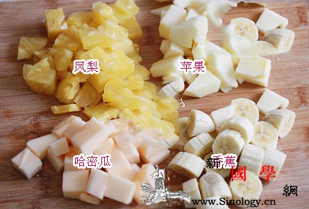 水果泥_主料-哈密瓜-搅拌机-装入-
