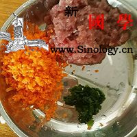 宝宝辅食香菇的做法_茶油-红萝卜-瘦肉-香菇- ()