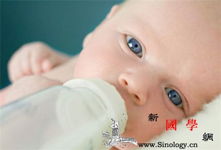 新生儿呛奶会引起肺炎吗_奶水-奶嘴-喂奶-肺炎-