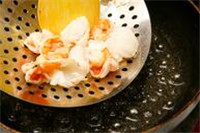 咖喱海鲜饭的做法简单5步做出来_咖哩-凤梨-虾仁-花枝-