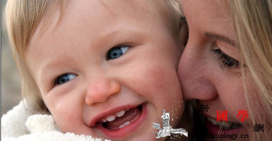 婴儿期就长牙是营养过剩吗_长牙-乳牙-牙齿-婴儿-