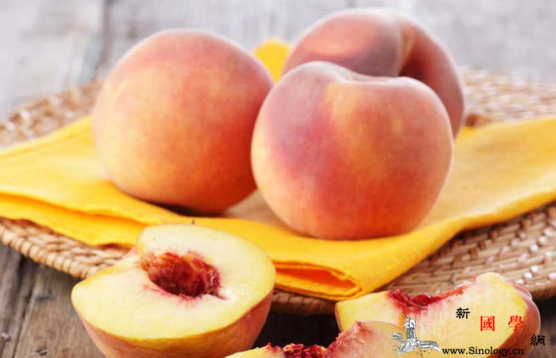 怎么蒸桃子三种简单美味的蒸桃子做法_蒸锅-冰糖-桃子-面粉-