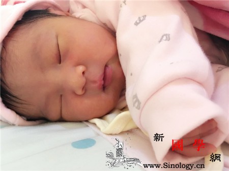 新生儿睡觉可以戴帽子吗_戴帽子-头部-帽子-婴儿-