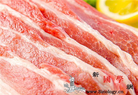 北方腊肉的制作方法_锅台-肉干-晾晒-挂在- ()