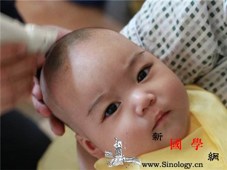 新生儿第一次理发时间_胎发-胎毛-头发-湿疹-