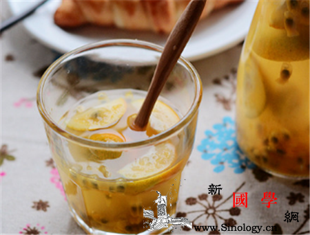百香果怎么吃治咳嗽_果肉-雪梨-倒入-纯净水-