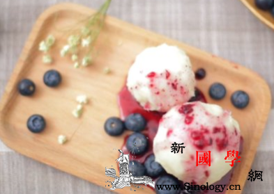 蓝莓山药怎么做好吃_蓝莓-果酱-山药-勺子-