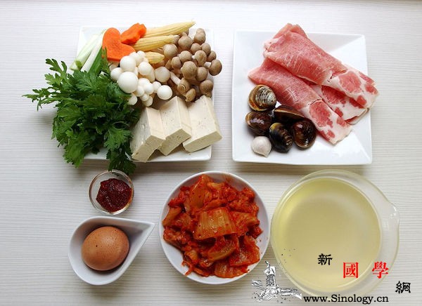 韩式泡菜豆腐汤的做法足不出户也能享受正宗的_辣椒酱-汤头-泡菜-茼蒿-