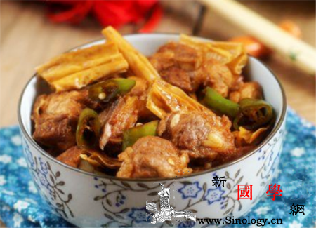 腐竹怎么做好吃_豆酱-腐竹-牛腩-生姜-