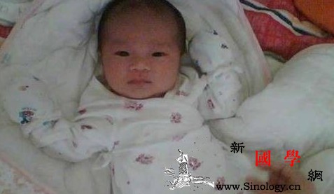 待产包里最不实用的10个物品！你还在准备着吗_待产-产妇-褥垫-宝宝-