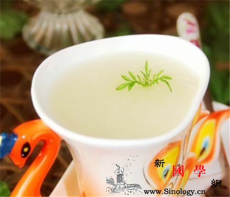 梨怎么吃下火_凉白开-雪梨-冰糖-生姜-