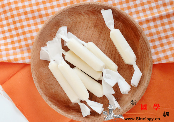 椰子粉可以做什么吃的好吃到哭的椰子粉美食_哈密瓜-勺子-椰子-木瓜-