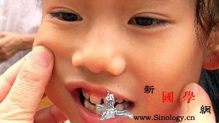 儿童换牙锯齿状怎么回事_恒牙-锯齿状-换牙-乳牙-