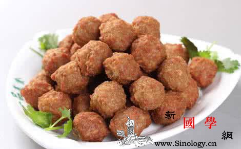 宝宝辅食猪肉丸子的做法八个月即可食用_肉丸-丸子-猪肉-辅食-