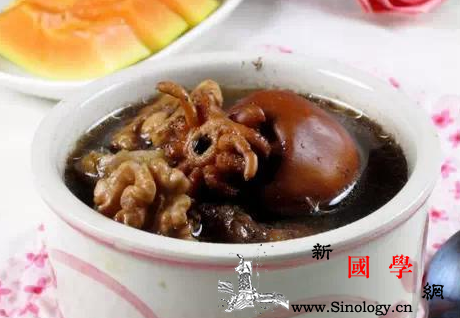 核桃和什么炖汤最好吃吃过的人都想一吃再吃_墨鱼-核桃-最好吃-芡实-