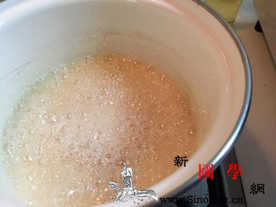 自制宝宝布丁的做法(电锅版)_焦糖-砂糖-布丁-洞洞-