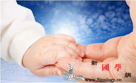 早产儿脑部发育标准测试你家宝宝发育是否正常_早产儿-脑部-拉起-个月-