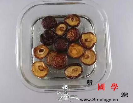 香菇莲藕炒肉片简单易上手的下饭家常菜_蒜头-莲藕-肉片-香菇-