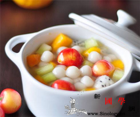 月子水果汤怎么做_杨桃-酒酿-煮沸-银耳-