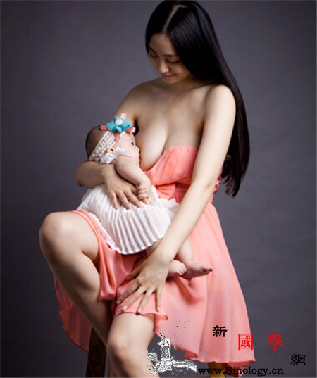 母乳喂养乳房会下垂吗？_文胸-哺乳-挤压-产后-