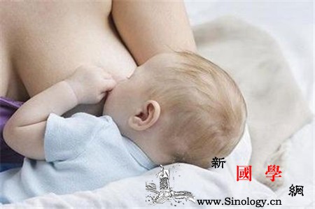 新生儿打嗝能喂奶吗宝宝打嗝时怎么办_打嗝-坐位-喂奶-乳头-