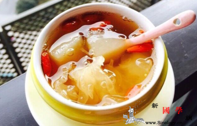 梨子可以做什么甜品清甜润喉的梨子甜品做法_雪梨-梨子-冰糖-甜品-