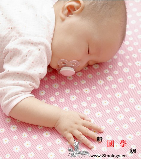 婴儿奶嘴消毒的最科学方法是蒸汽消毒_消毒液-奶嘴-病菌-橡胶-