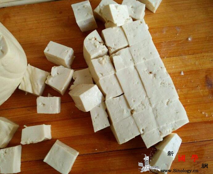 宝宝版麻婆豆腐的做法_姜末-胡椒粉-米酒-葱花-