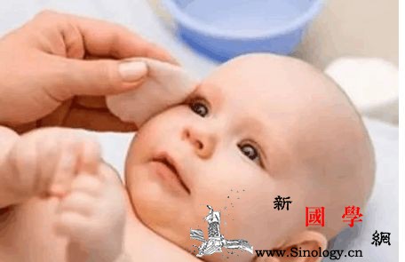 新生儿眼屎多怎么办原因不同应对方法也不同_眼屎-角膜-细菌-溃疡-