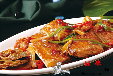 红烧带鱼的最正宗的家常做法_料酒-红烧-家常-青红-
