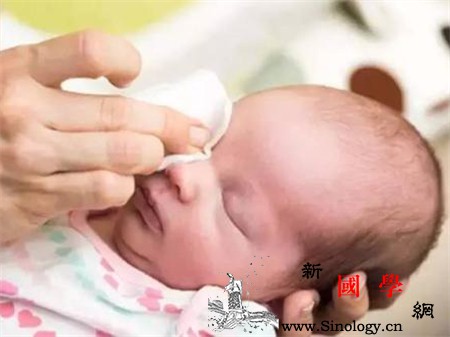 怎么给新生儿洗脸最好什么时候洗最合适_洗脸-毛巾-清洁-眼睛-