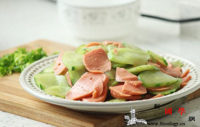 火腿怎么做菜好吃简单易学的火腿菜肴做法_火腿-玉米-生菜-黄油-