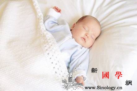 新生儿一直睡觉不吃奶怎么办新生儿为什么那么_吃奶-婴儿-刺激-睡觉-