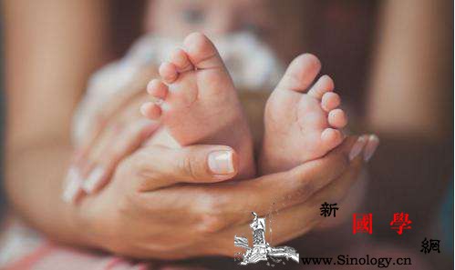 新生儿脱皮要多久新生宝宝蜕皮需要多长时间_蜕皮-脱皮-表皮-皮肤-