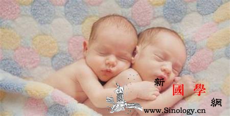 双胞胎新生儿怎么护理双生儿护理措施推荐_摄氏度-双胞胎-消毒-护理-