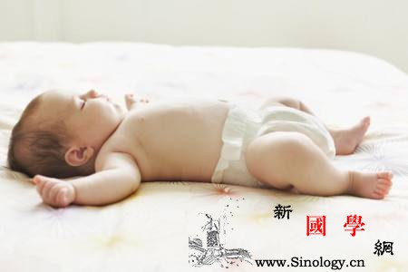 新生儿睡觉打鼾是什么原因宝宝打呼噜贴心小建_打鼾-扁桃体-打呼噜-贴心-