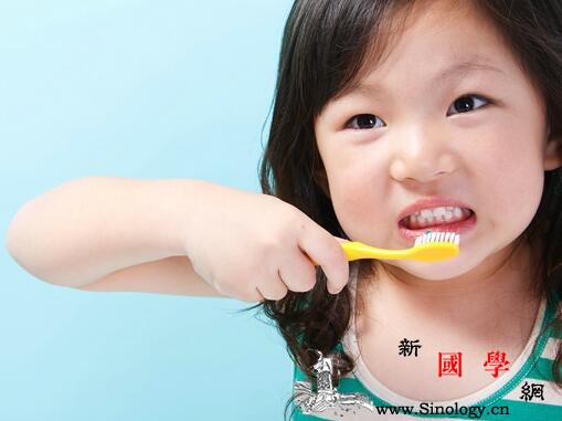 儿童牙齿凹凸不平如何治疗_剔牙-凹凸不平-漱口-刷牙-